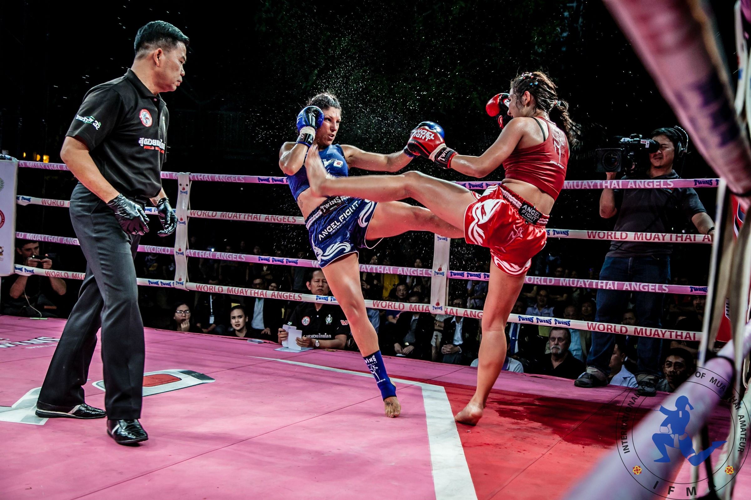 Тайский бокс для девушек в москве. Муай Тай IFMA. Абдуллаева Назина Muay Thai. Валерия Муай Тай. Строева Анастасия Muay Thai.